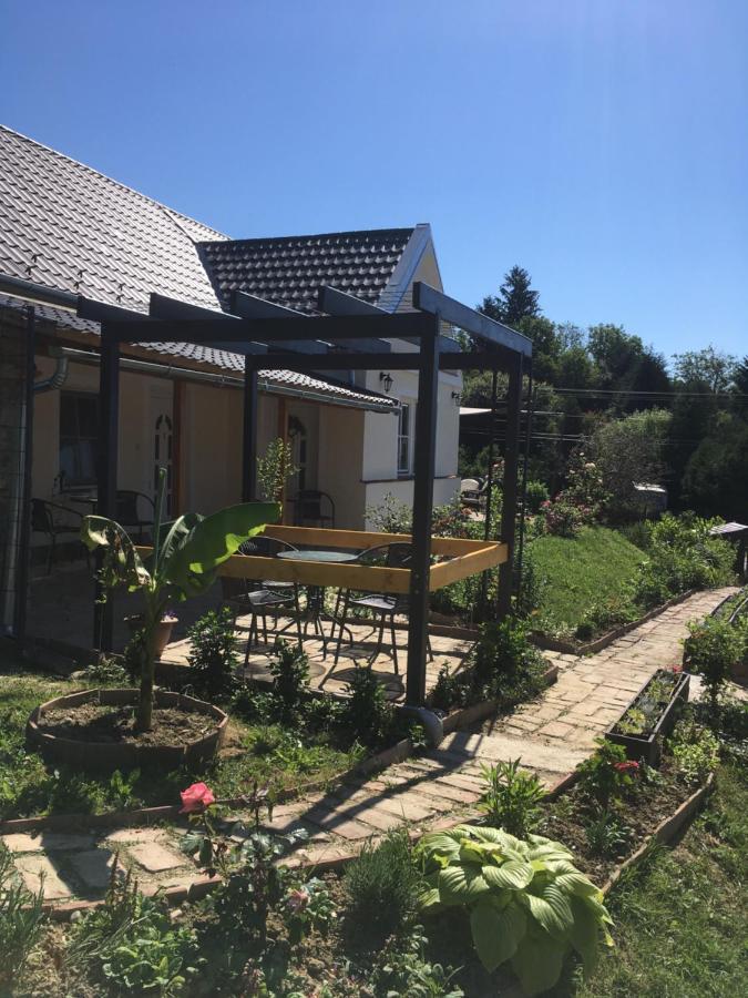 Jokai Vendeghaz Homokkomarom Εξωτερικό φωτογραφία